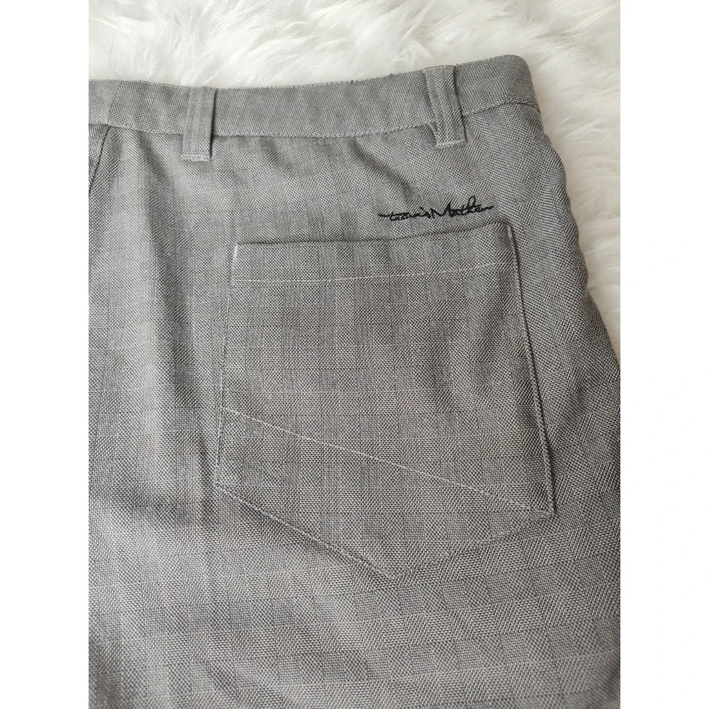 Travis Mathew Golf Shorts Men 36 Grey Textured Performance Flat Front 5‎ Pocket